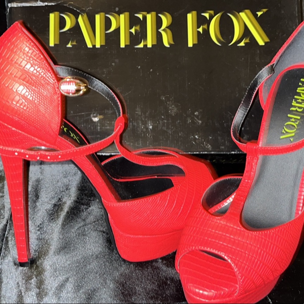 Platform heel